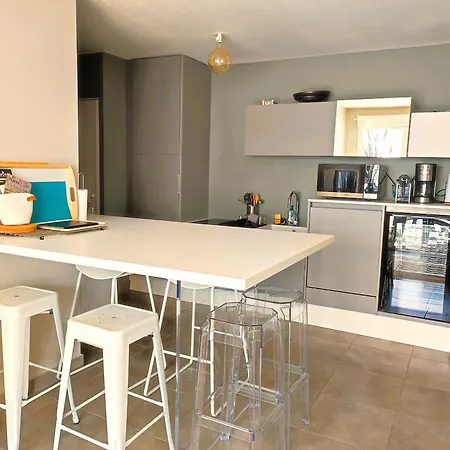 Superbe 6 Pers. A Argeles: Terrasse, Wifi, Parking, Proche - Fr-1-776-25 Apartment *
